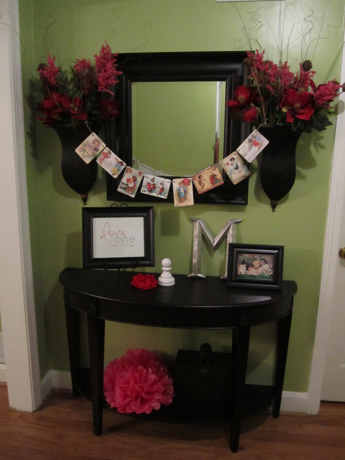 the Mathews Family Happenings: Valentine Decor on the ...