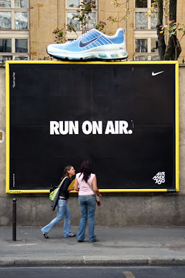 nike billboard run air shoe ad marketing slogans slogan advertising ads billboards kbcd brand publicidad campaign desde guerilla bag outdoor