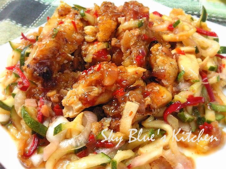 Melley Mey's Kitchen Ayam Sos Plum...