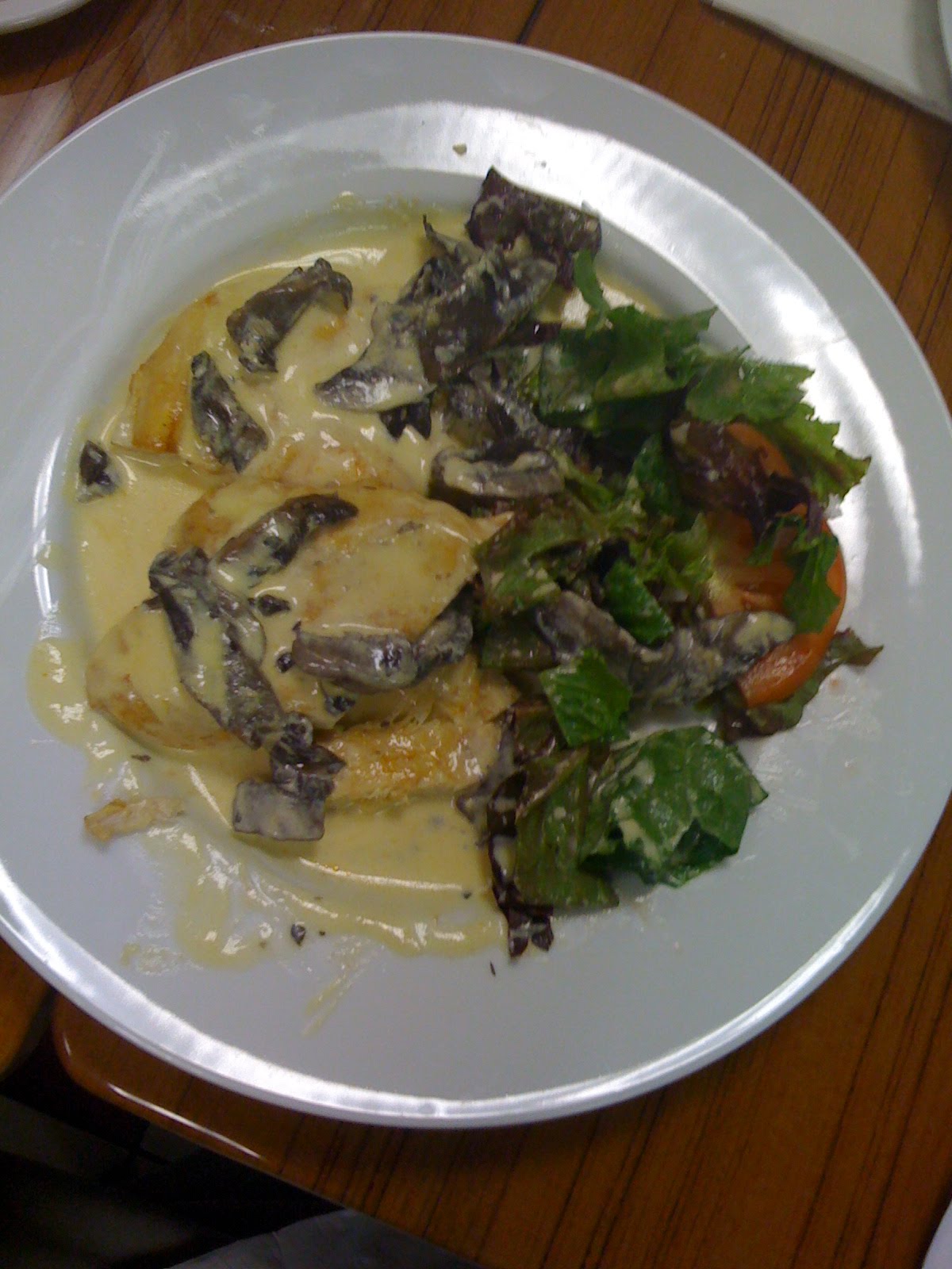 CAFE BONJOUR: Chicken Forestiere