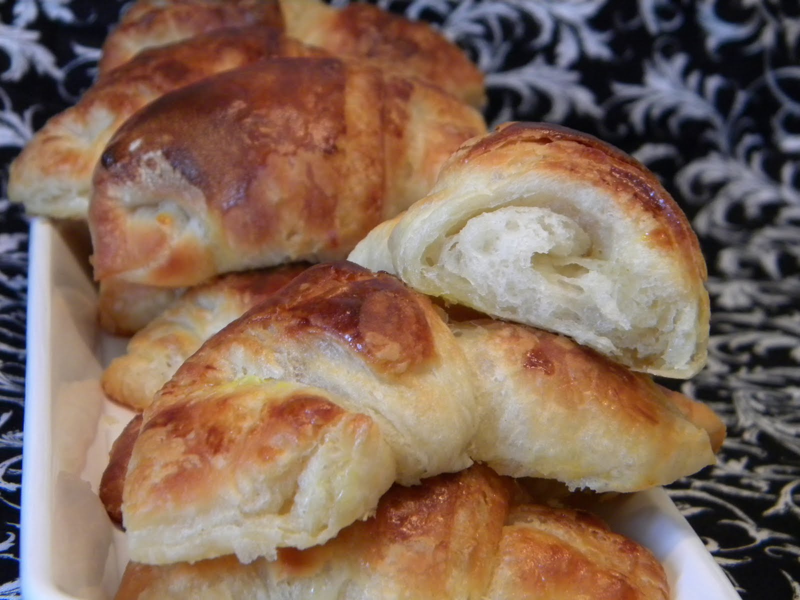 [crescent+rolls+008.jpg]