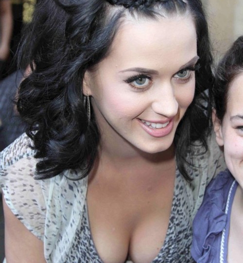 Locoxellas 100 Fotos Del Escote De Katy Perry Que Lo Disfruten