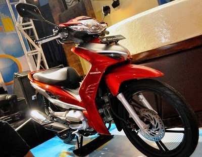 Gambar New Honda Revo AT Matic  Harga MotorGambar 