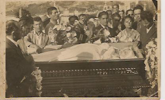 En el Cementerio de Capacho-Libertad en el año 1945: