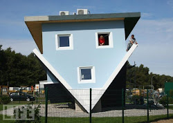 upside down casas houses alemania trassenheide wallpapers casa germany amazing head norte collections gendeng bobby posted gagdaily