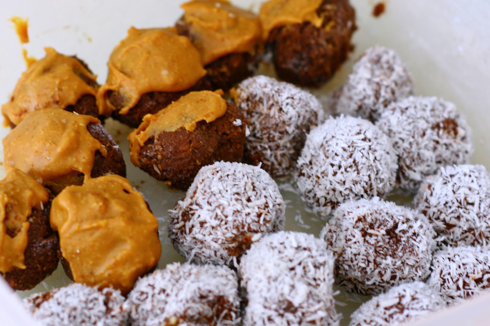 real mom health nut Vegan Raw Fudge balls