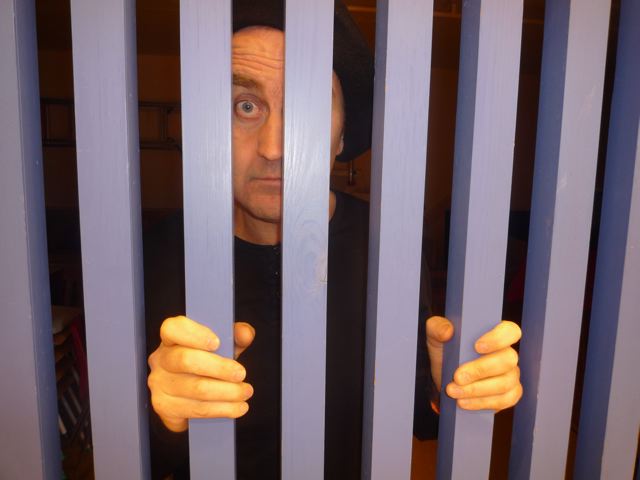 [EN_MANN_I_SKOLEFENGSEL_TELEMARK_2009.jpg]