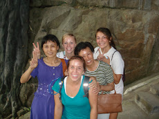 Chinese locals joined our photos!