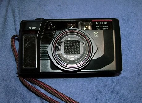 yoshing blog: フィルムカメラ リコーTF-200D film camera
