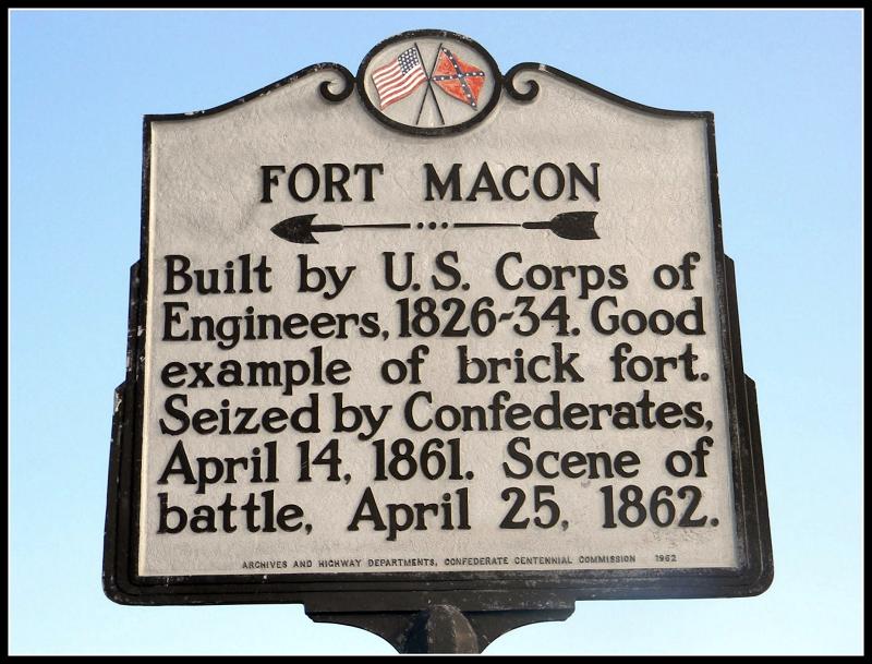 Insiders Vacation Guide FORT MACON, NORTH CAROLINA TRAVEL GUIDE