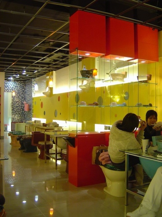 [toilet_restaurant_04.jpg]