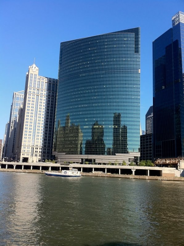 I can totally make that Chicago Architectural boat tour