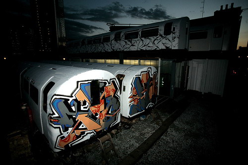 [london_train_graffiti_015.jpg]