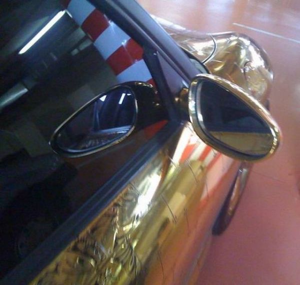 [golden_porsche_11.jpg]