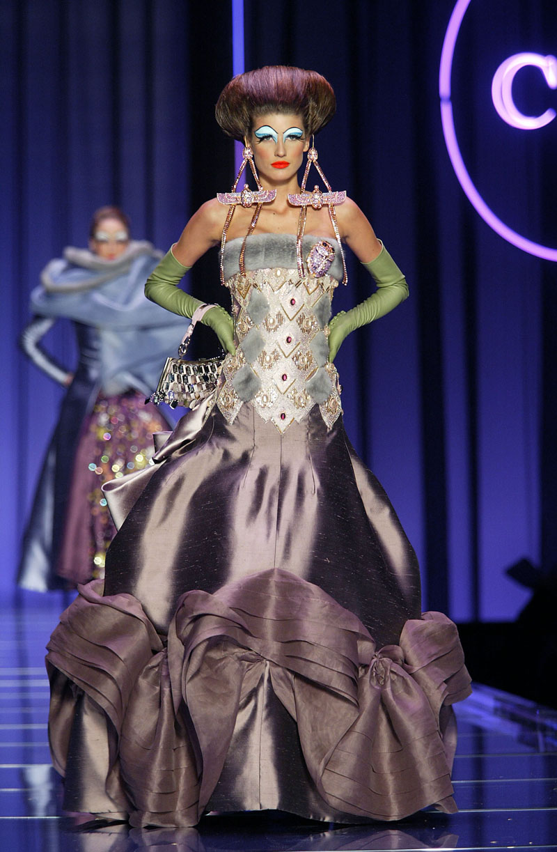 The House Of Pretty ARCHIVES: Christian Dior | Spring 2004 Haute ...