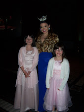 Anna and my neice with Miss Alabama