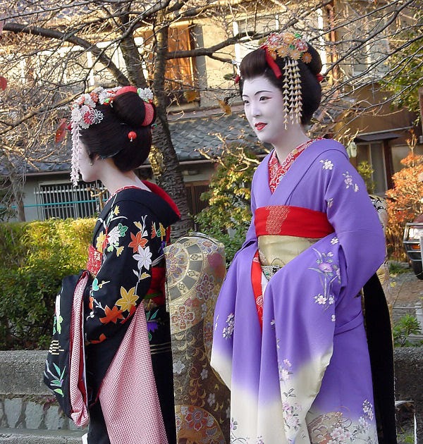 Green Tea Break Geisha & Maiko Green Tea Break Geisha & Maiko