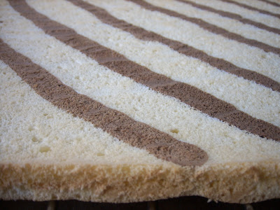 Plancha de bizcocho rayada