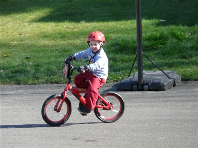 [Two+Wheels+011+(Small).jpg]