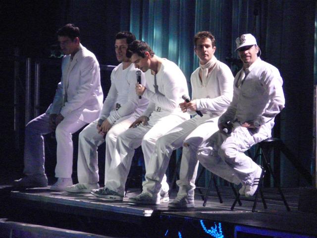 [NKOTB+021+(Small).jpg]