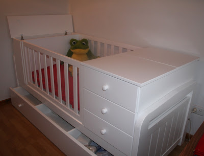 Muebles a Medida Tandil: Cuna Funcional adaptada a cama pino estandar