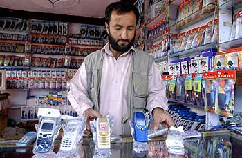cell phone internet in afghanistan