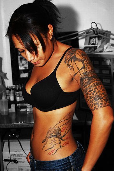 [tattooed_girls_43.jpg]