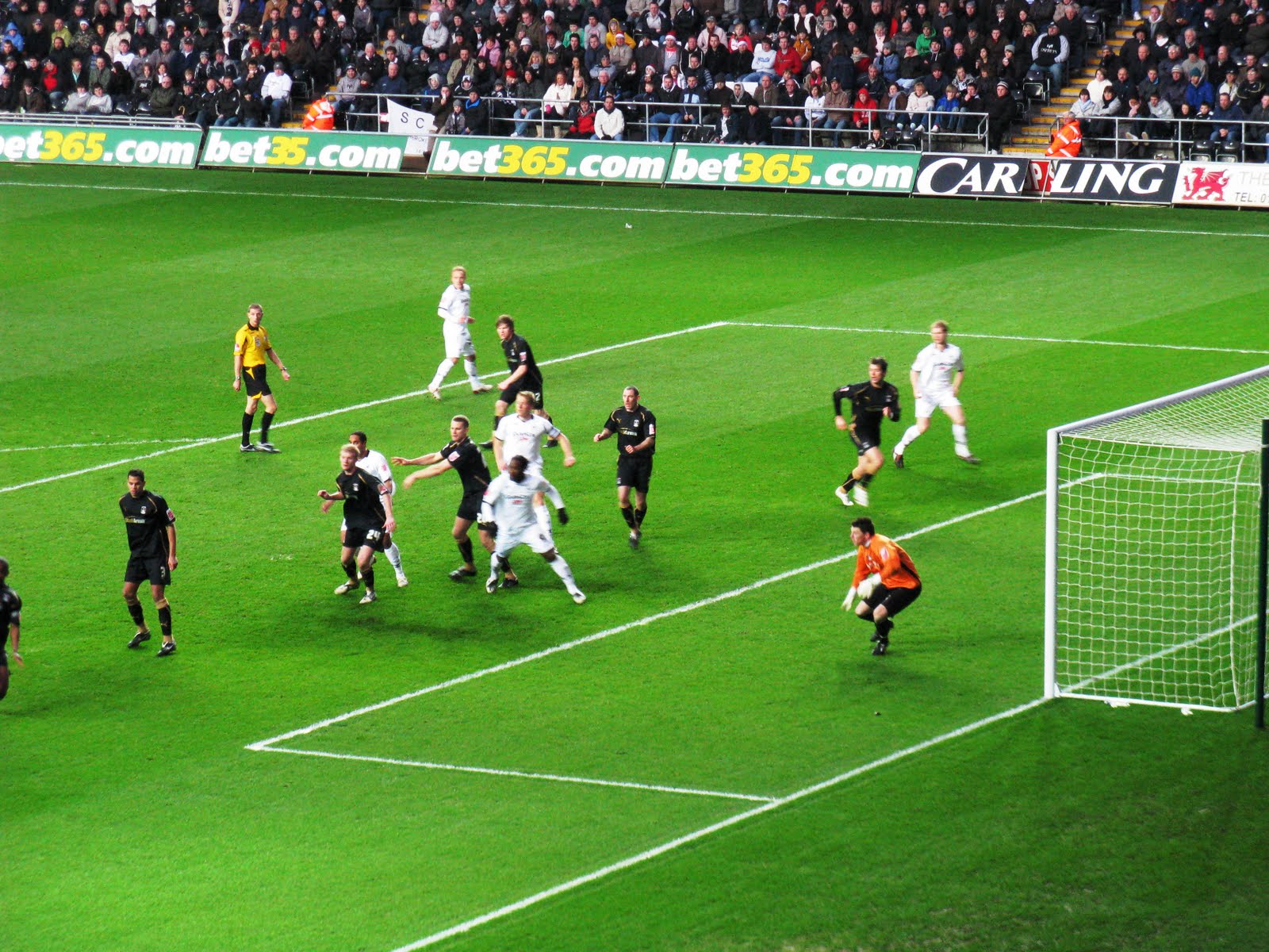 [Football+action+Swansea+City.jpg]