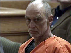 [0819124515_hikercourt250.jpg]