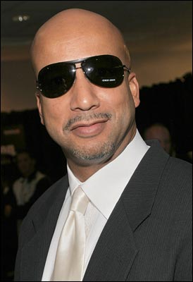 [ray-nagin-armani-400-060806.jpg]