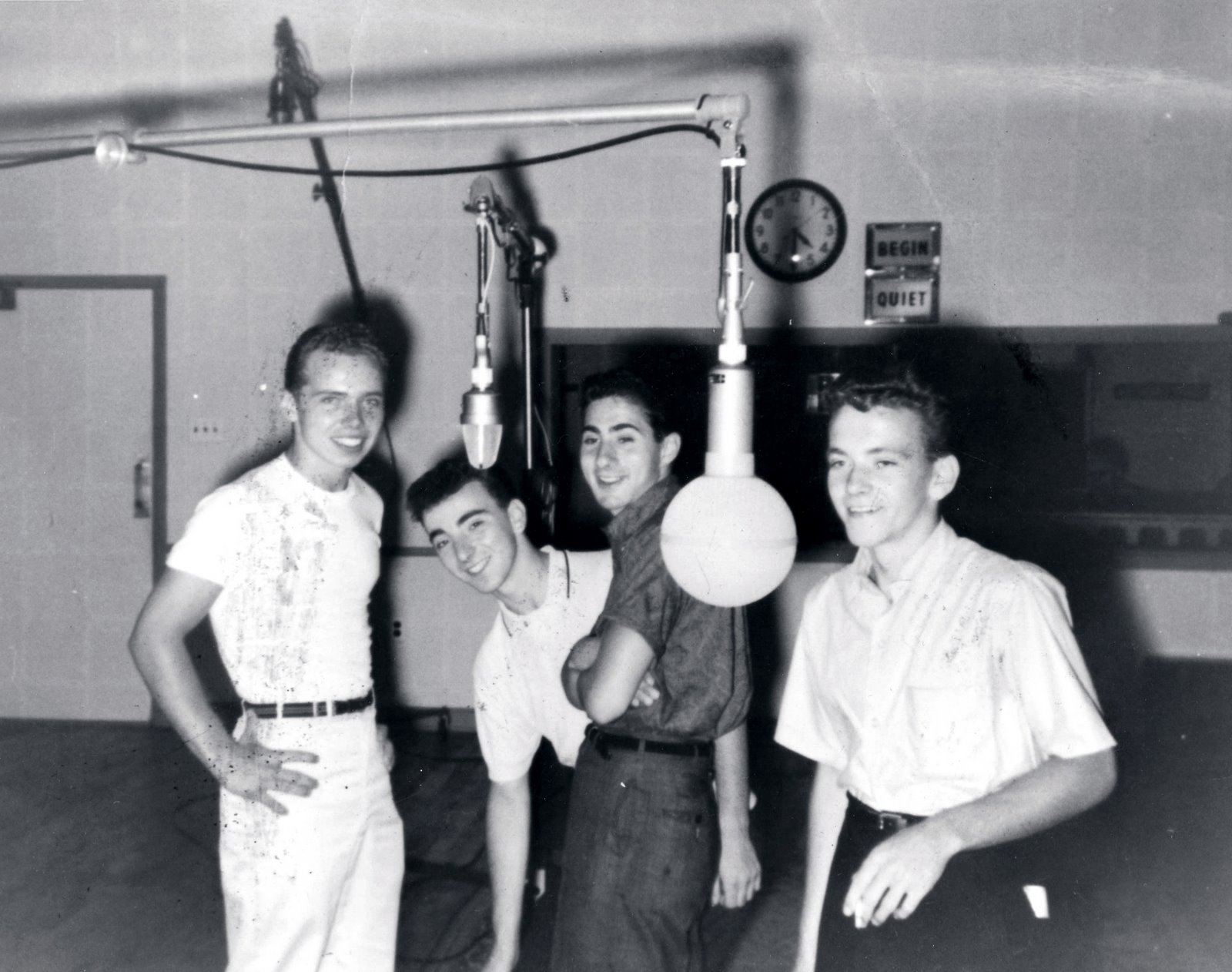 [Danny&theJrs.57002bw.jpg]