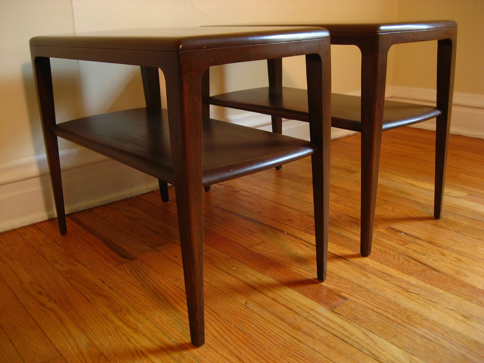flatout design: Heywood Wakefield End Tables