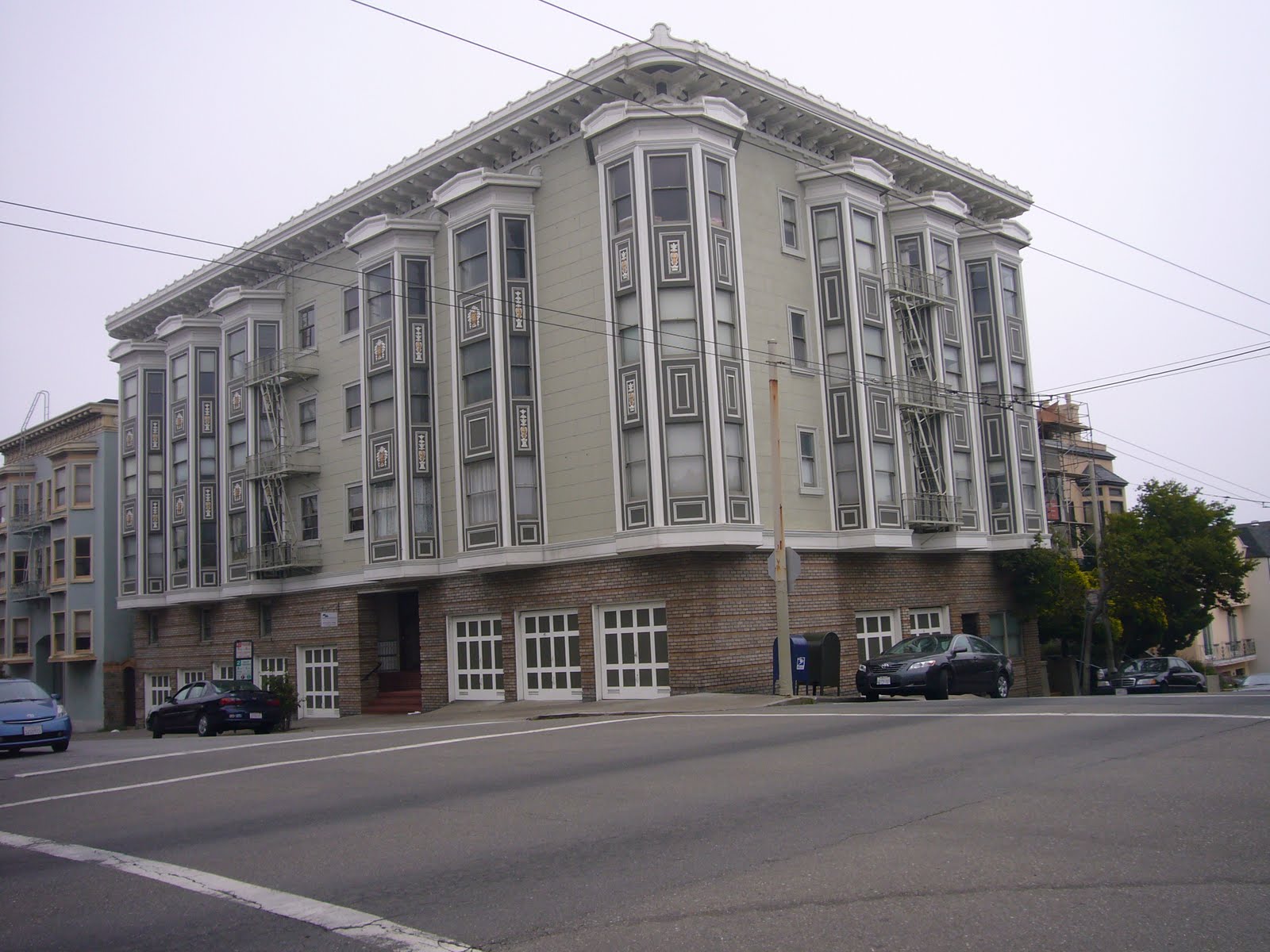 Walking San Francisco Laurel Heights, The Haight and Charles Manson!