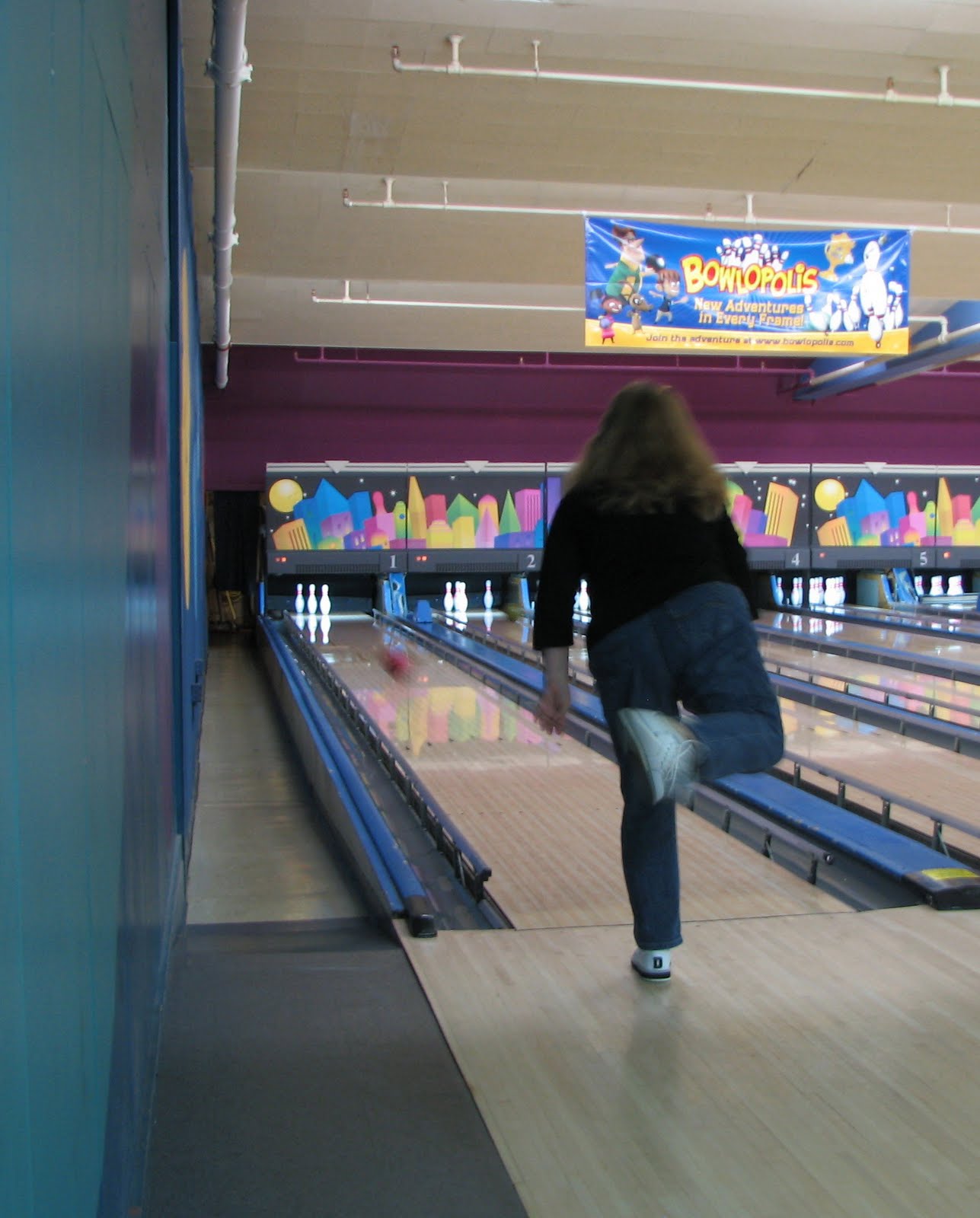 Tzuhsimama Back to the BowlaRoll