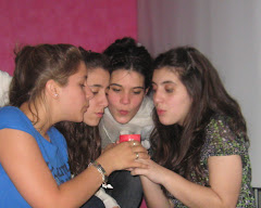 Ojalá algun día se de la cabeza no con la pared, sino con un tren..