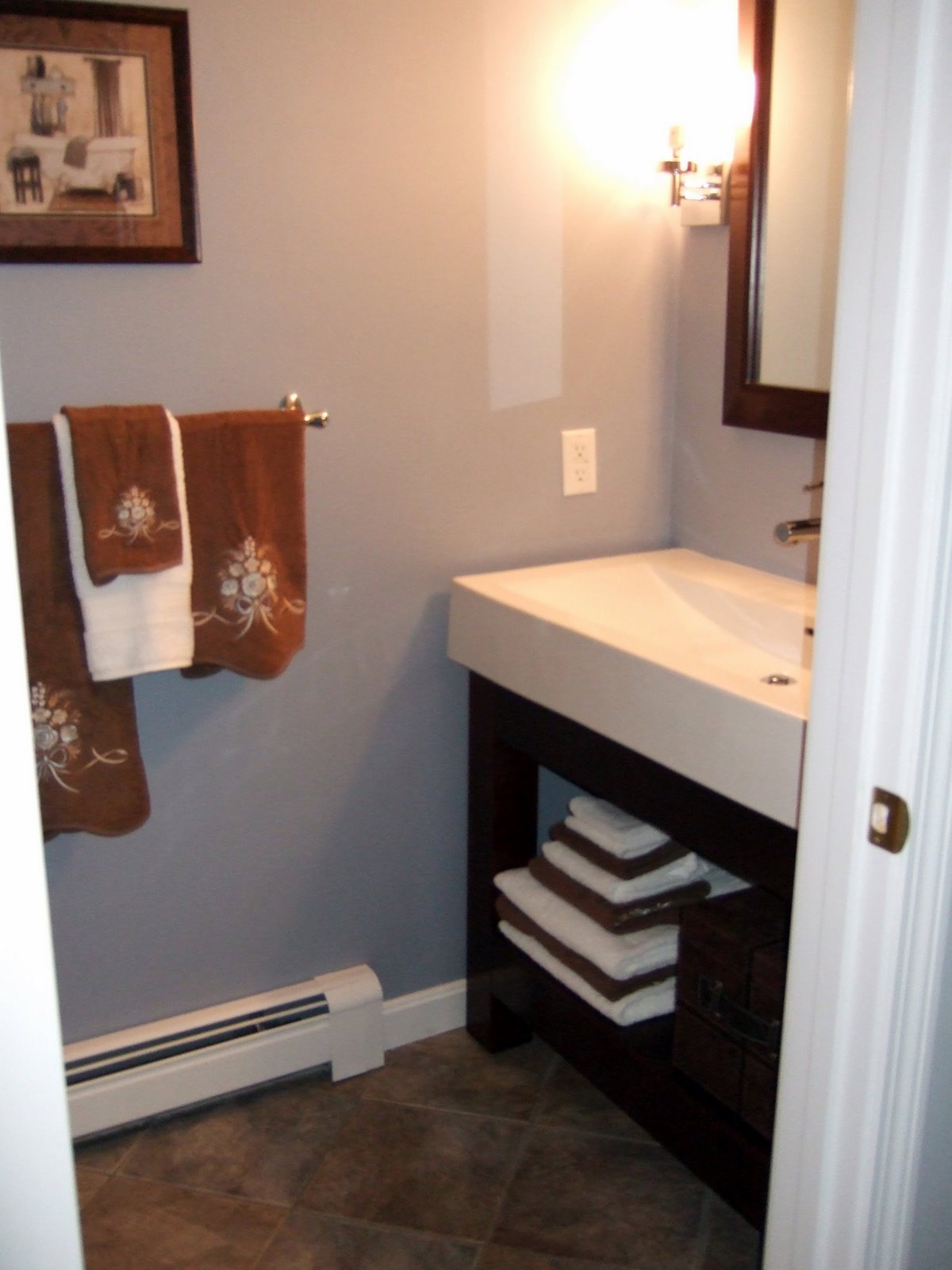 [sink+and+towels++4-11-08.jpg]