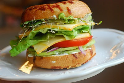 Cooking à la Mode: Veggie Bagel Sandwiches Cooking à la Mode: Veggie Bagel Sandwiches