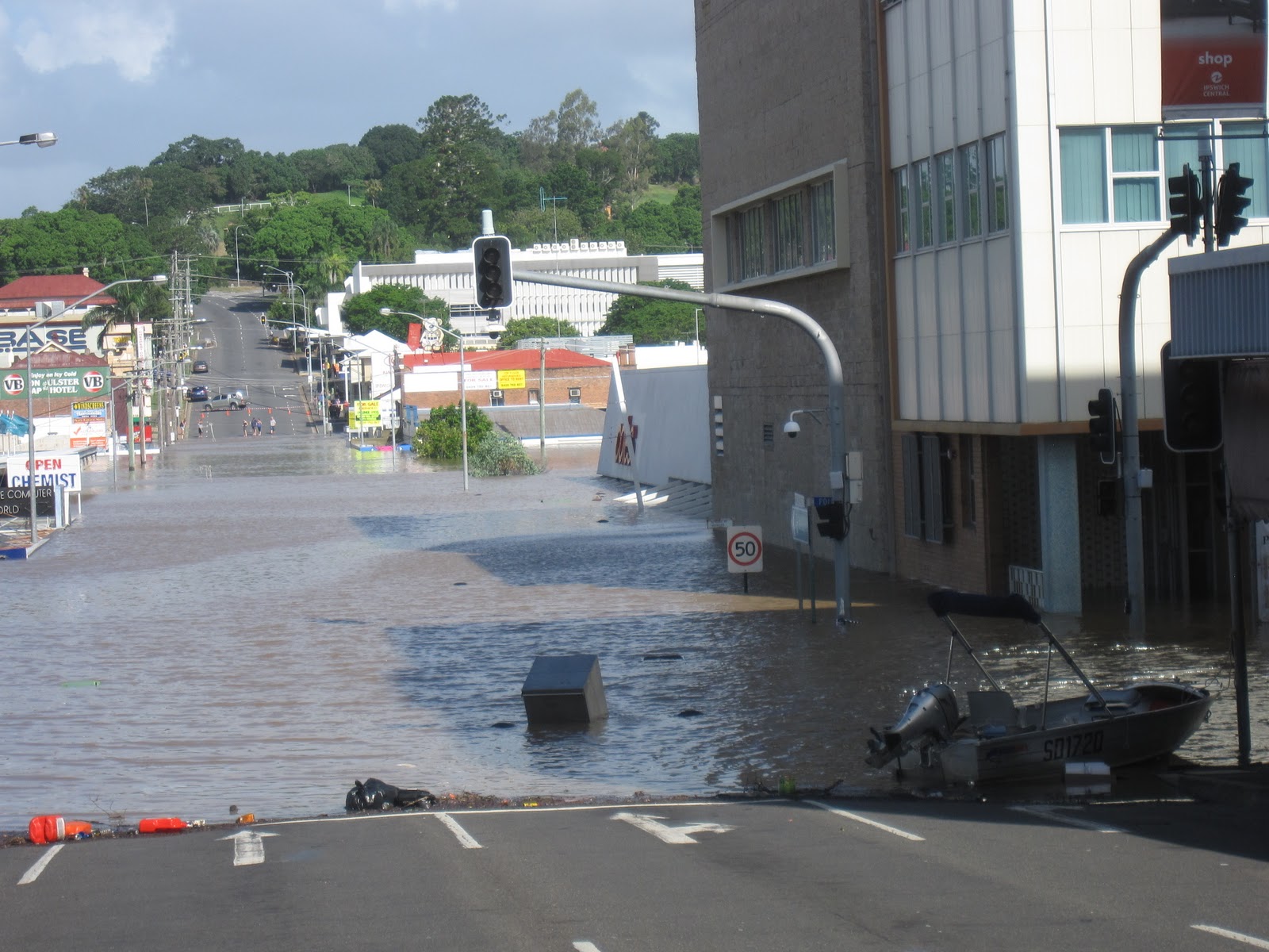sharyning: Floods 2011