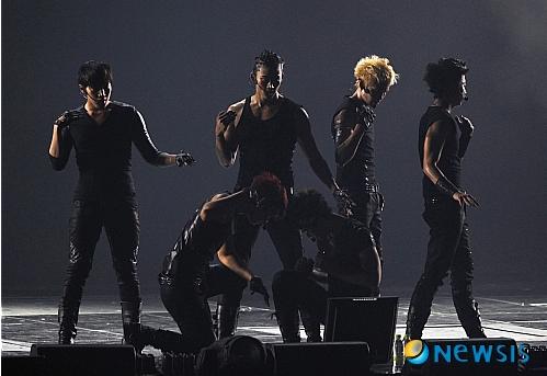 [News] SBS PD called 2AM, 2PM & SHINEE "pieces of trash" | Daily K Pop News
