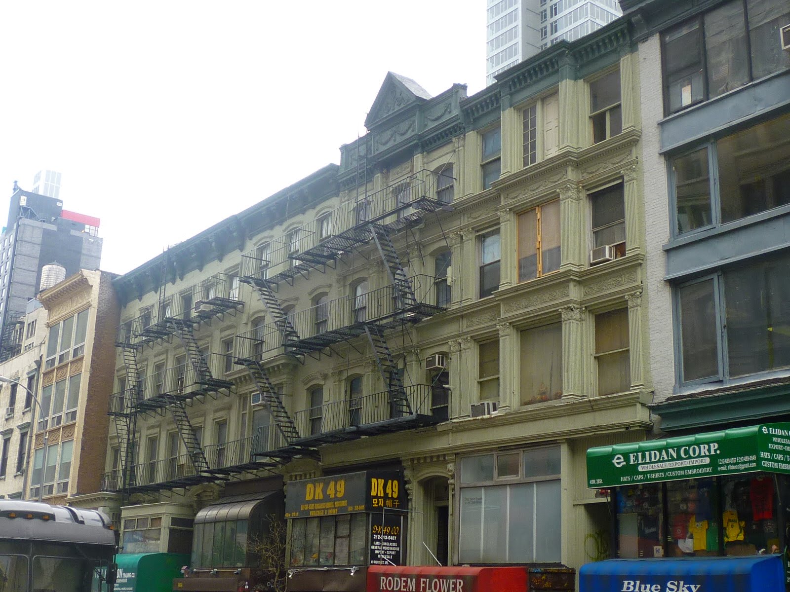 Lost City Art Show in Tin Pan Alley