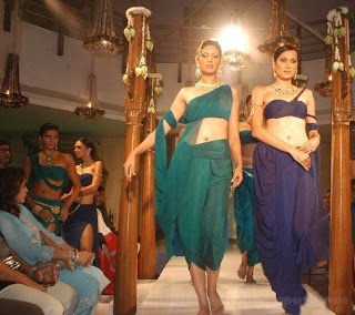 Hot indian models in traditional dress