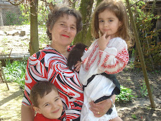bunica si nepoţii în aprilie 2006