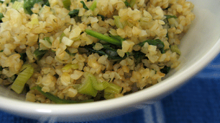 bulgur with spinach and dill, adapted from Moosewood Restaurant New Classics