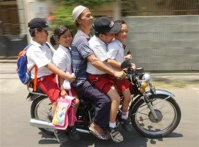 taxi-indonesia_motorcycle.jpg