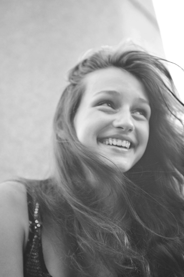 Be you!. Девушка улыбка. Женщина улыбается. Блейк лайвли. You are magic.