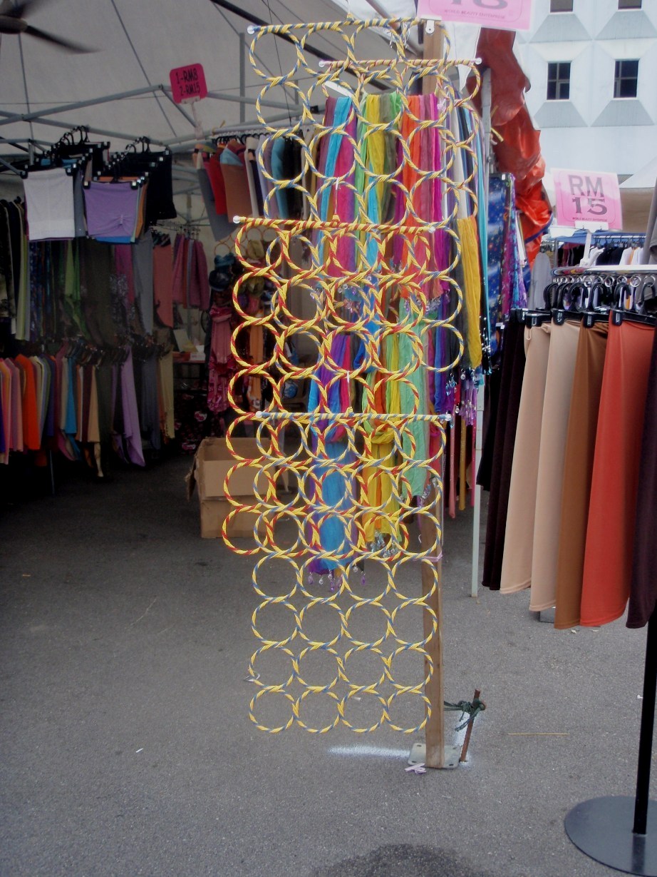 Xing Fu SCARF HOLDER