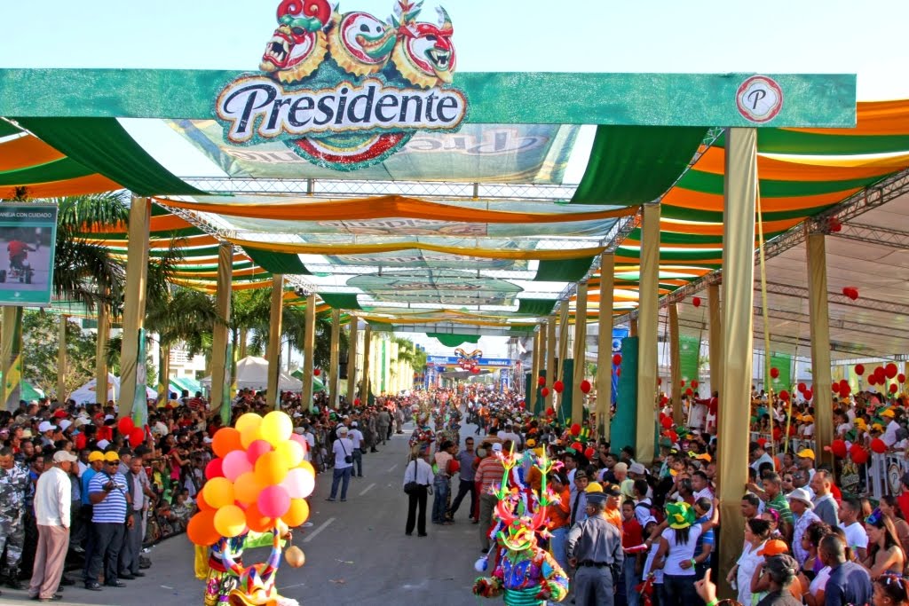 Resultado de imagen para punta cana carnaval 2018