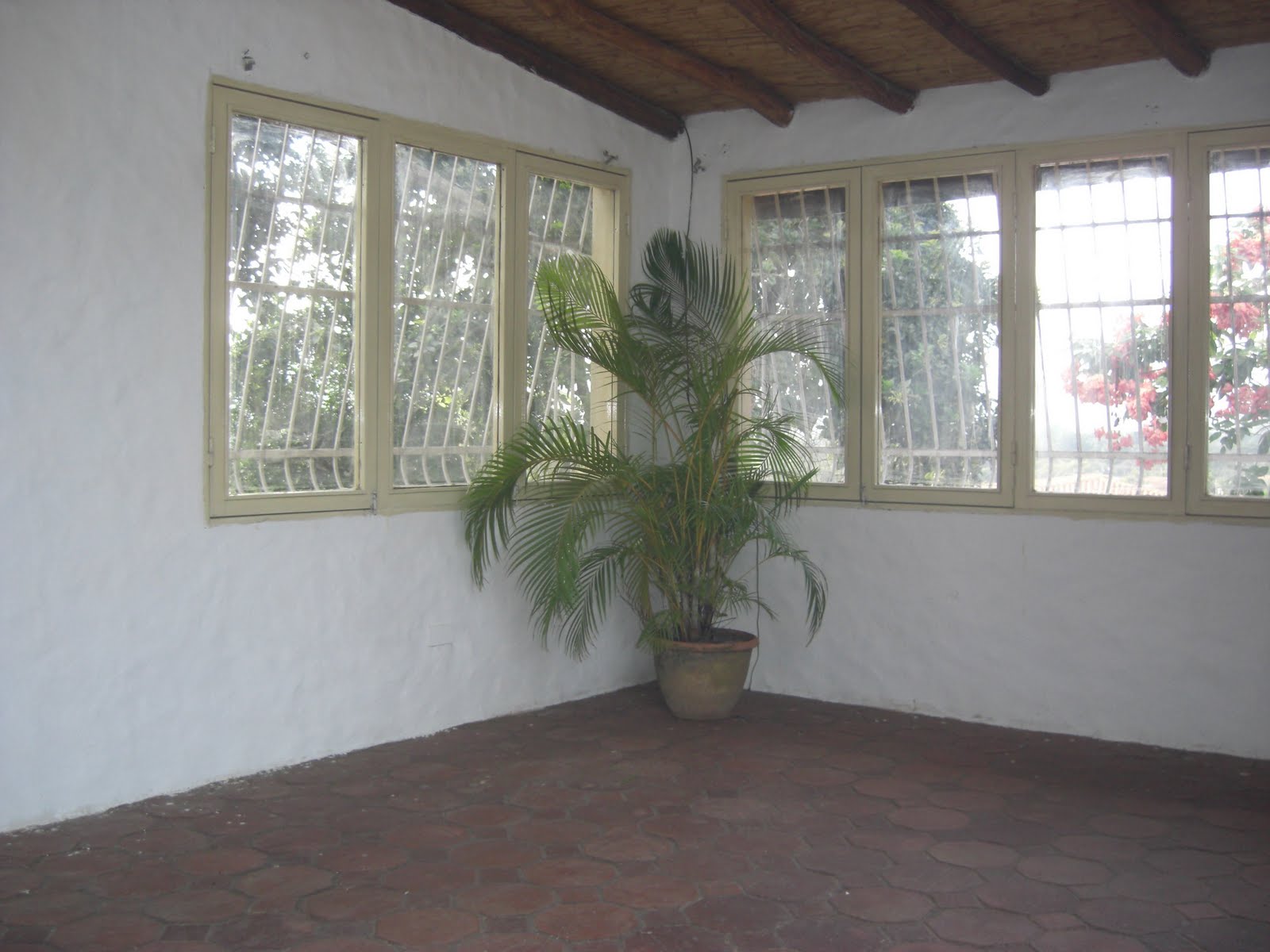 VENDO CASA COLONIAL