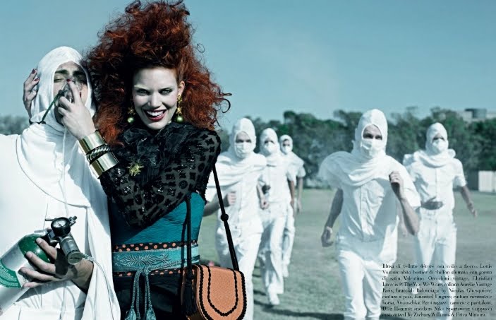 [Vogue+Italia+Nov+09+-7.jpg]