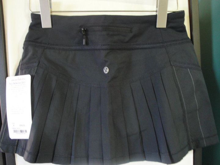 Lululemon Run: Pace Setter Skirt SZ 6 Hyper Stripe Angel Wing